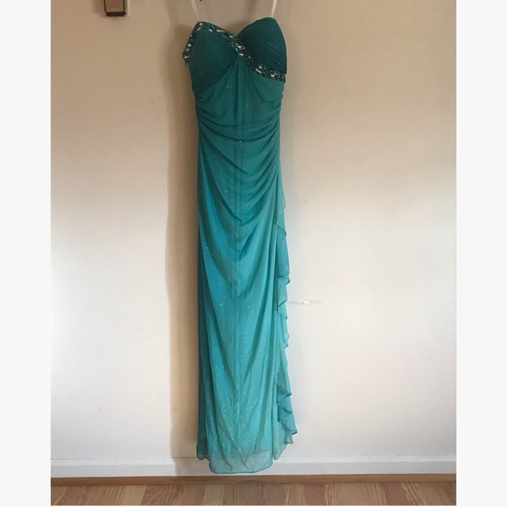 Blue prom dress